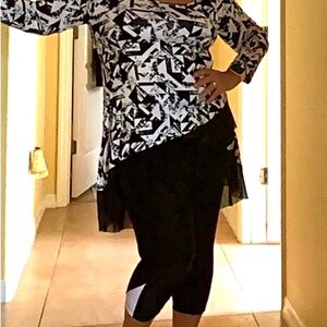 Cable & Guage outfit 2 piece w matching leggins med very pretty set 🎄🎄